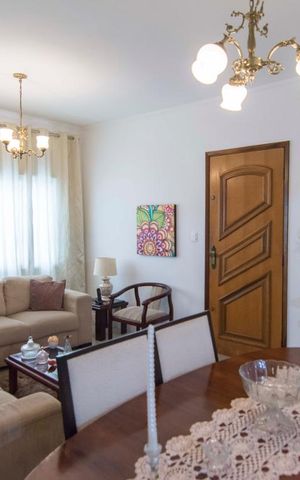 Casa à venda com 200m², 4 quartos e 3 vagasSala
