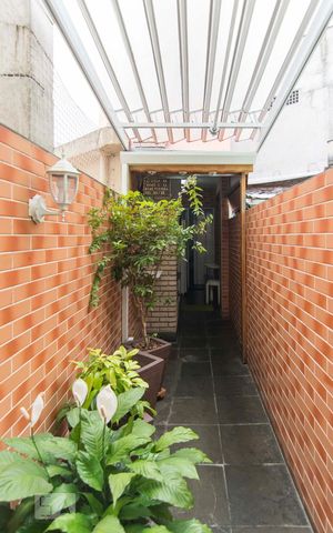 Casa à venda com 200m², 4 quartos e 3 vagasQuintal