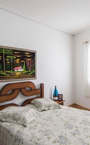 Casa à venda com 200m², 4 quartos e 3 vagasQuarto 3