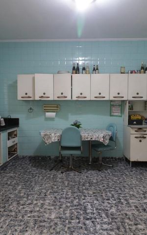 Casa à venda com 200m², 4 quartos e 3 vagasCozinha