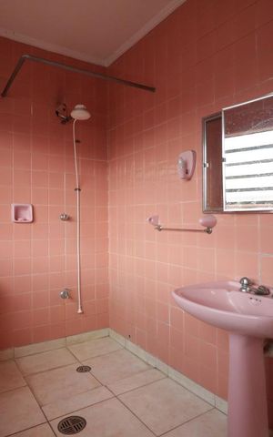 Casa à venda com 200m², 4 quartos e 3 vagasBanheiro