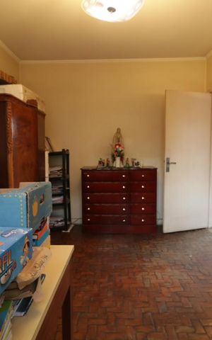 Casa à venda com 200m², 4 quartos e 3 vagasQuarto 2