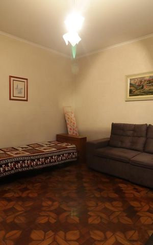 Casa à venda com 200m², 4 quartos e 3 vagasCasa 1 - Sala
