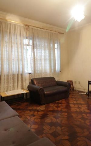 Casa à venda com 200m², 4 quartos e 3 vagasCasa 1 - Sala