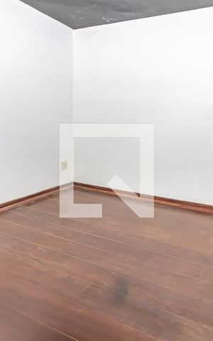 Apartamento à venda com 284m², 3 quartos e 3 vagas Apartamento à venda com 284m², 3 quartos e 3 vagasSala de TV