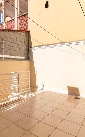 Casa à venda com 159m², 3 quartos e 2 vagasTerraço