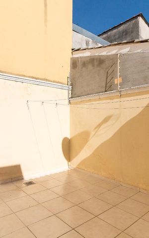 Casa à venda com 159m², 3 quartos e 2 vagasTerraço