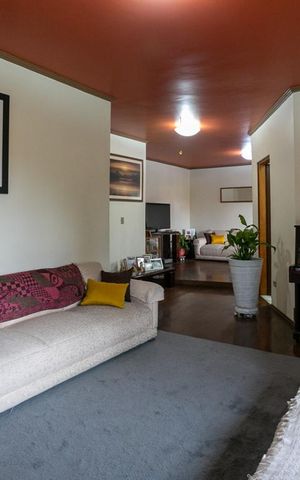 Casa à venda com 380m², 4 quartos e 5 vagasSala de Estar