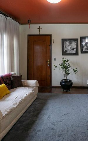 Casa à venda com 380m², 4 quartos e 5 vagasSala de Estar