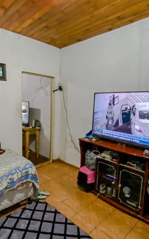 Casa à venda com 300m², 6 quartos e sem vaga Casa à venda com 300m², 6 quartos e sem vagaSala