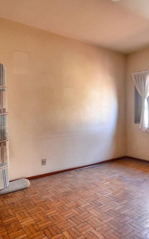 Casa à venda com 500m², 5 quartos e 5 vagasQuarto