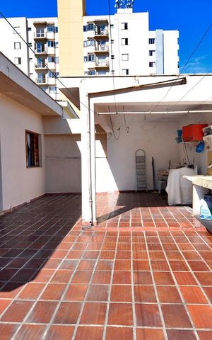 Casa à venda com 500m², 5 quartos e 5 vagasÁrea de Serviço