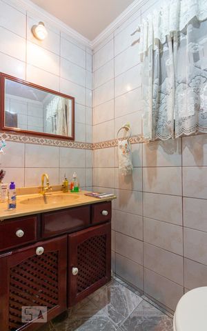 Casa à venda com 180m², 3 quartos e 4 vagasLavabo