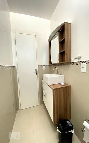 Apartamento à venda com 70m², 1 quarto e sem vagaBanheiro