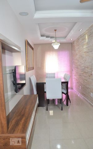Apartamento para alugar com 67m², 2 quartos e 1 vagaSala