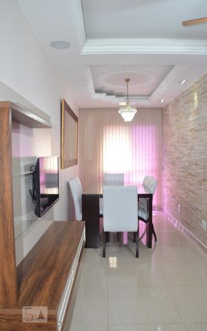 Apartamento para alugar com 67m², 2 quartos e 1 vagaSala
