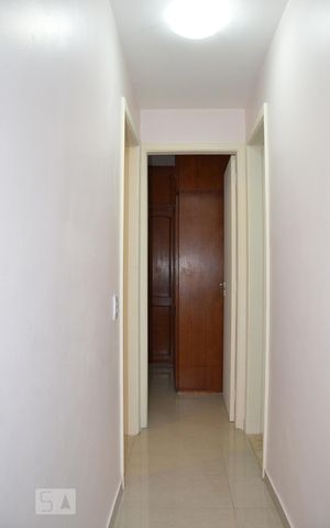 Apartamento para alugar com 67m², 2 quartos e 1 vagaCorredor