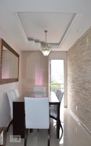 Apartamento para alugar com 67m², 2 quartos e 1 vagasala- mesa