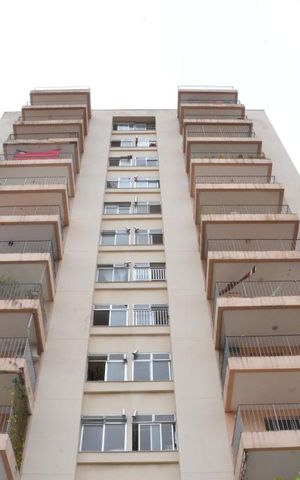 Apartamento para alugar com 67m², 2 quartos e 1 vagaFachada