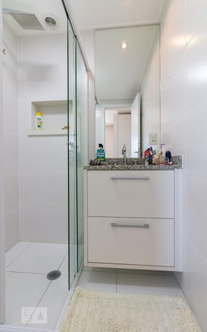 Apartamento para alugar com 154m², 3 quartos e 3 vagasBanheiro quarto 1 suíte