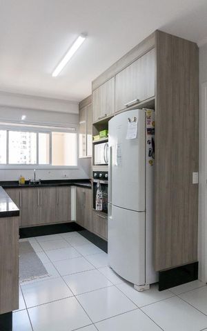 Apartamento para alugar com 154m², 3 quartos e 3 vagasCozinha