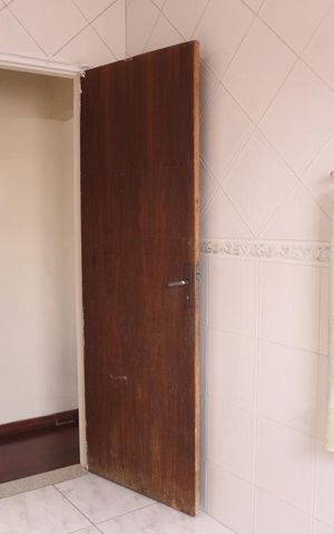 Casa à venda com 300m², 6 quartos e 3 vagasBanheiro