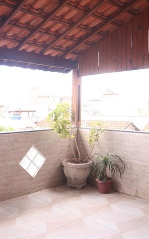Casa à venda com 300m², 6 quartos e 3 vagassacada