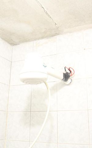 Casa à venda com 300m², 6 quartos e 3 vagasBanheiro
