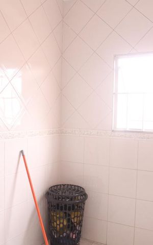 Casa à venda com 300m², 6 quartos e 3 vagasBanheiro
