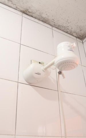 Casa à venda com 300m², 6 quartos e 3 vagasBanheiro