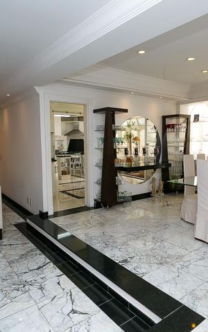 Casa à venda com 450m², 4 quartos e 6 vagas Casa à venda com 450m², 4 quartos e 6 vagassala-1