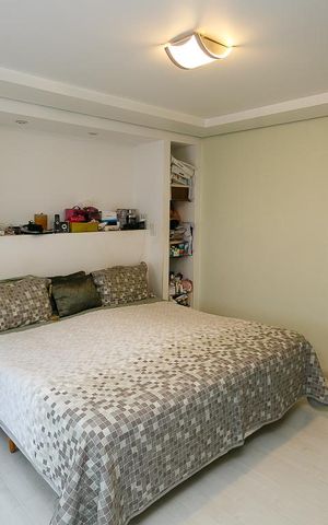 Casa à venda com 450m², 4 quartos e 6 vagas Casa à venda com 450m², 4 quartos e 6 vagassuíte-2