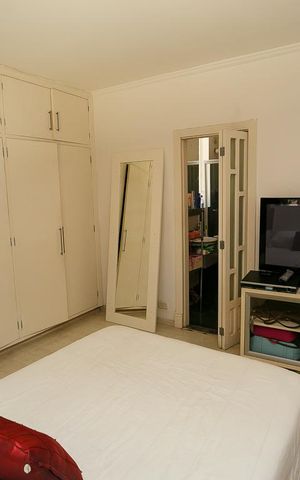 Casa à venda com 450m², 4 quartos e 6 vagas Casa à venda com 450m², 4 quartos e 6 vagasSuíte-1
