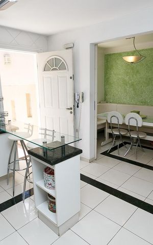 Casa à venda com 450m², 4 quartos e 6 vagas