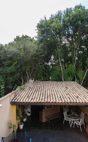 Casa à venda com 350m², 3 quartos e 4 vagasVista