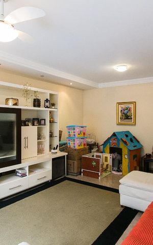 Casa à venda com 350m², 3 quartos e 4 vagasSala 2