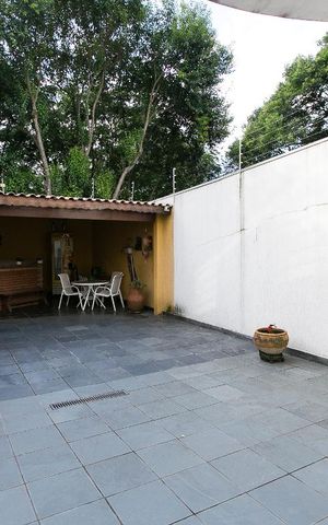 Casa à venda com 350m², 3 quartos e 4 vagasVaranda gourmet