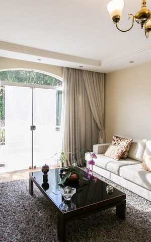 Casa à venda com 350m², 3 quartos e 4 vagasSala 1