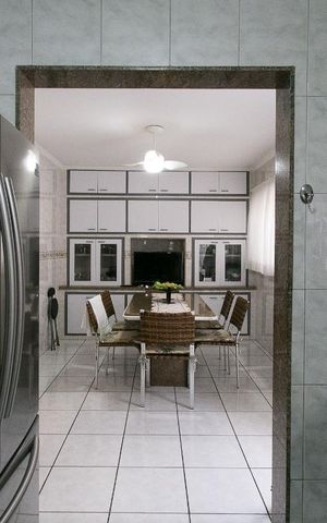 Casa à venda com 350m², 3 quartos e 4 vagasCozinha