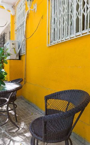 Casa à venda com 300m², 5 quartos e sem vaga Casa à venda com 300m², 5 quartos e sem vagaEntrada