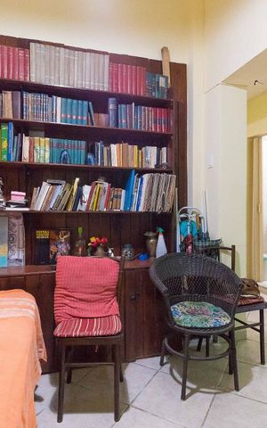 Casa à venda com 300m², 5 quartos e sem vaga Casa à venda com 300m², 5 quartos e sem vagaSala de TV
