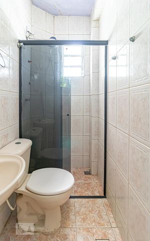 Casa para alugar com 40m², 1 quarto e sem vaga Casa para alugar com 40m², 1 quarto e sem vagaBanheiro Social - Primeiro Andar