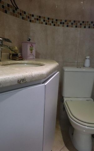 Casa à venda com 180m², 4 quartos e 3 vagasBanheiro da Suíte