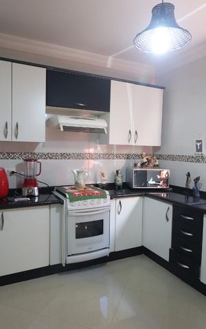 Casa à venda com 180m², 4 quartos e 3 vagasCozinha
