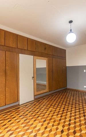 Casa à venda com 360m², 3 quartos e 6 vagas Casa à venda com 360m², 3 quartos e 6 vagasSuite 1