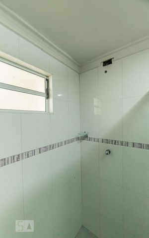 Casa à venda com 360m², 3 quartos e 6 vagas Casa à venda com 360m², 3 quartos e 6 vagasBanheiro Suite 2