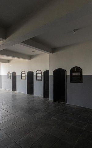 Casa à venda com 360m², 3 quartos e 6 vagas Casa à venda com 360m², 3 quartos e 6 vagasGaragem