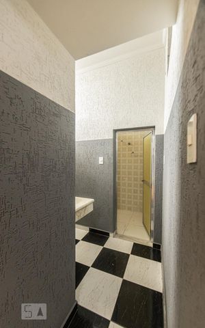 Casa à venda com 360m², 3 quartos e 6 vagas Casa à venda com 360m², 3 quartos e 6 vagasBanheiro Suite 1