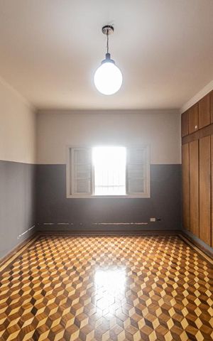 Casa à venda com 360m², 3 quartos e 6 vagas Casa à venda com 360m², 3 quartos e 6 vagasSuite 1