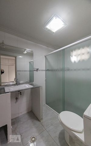 Casa à venda com 360m², 3 quartos e 6 vagas Casa à venda com 360m², 3 quartos e 6 vagasBanheiro Suite 2